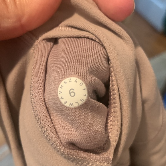 3/4 lululemon align leggings - Picture 2 of 2